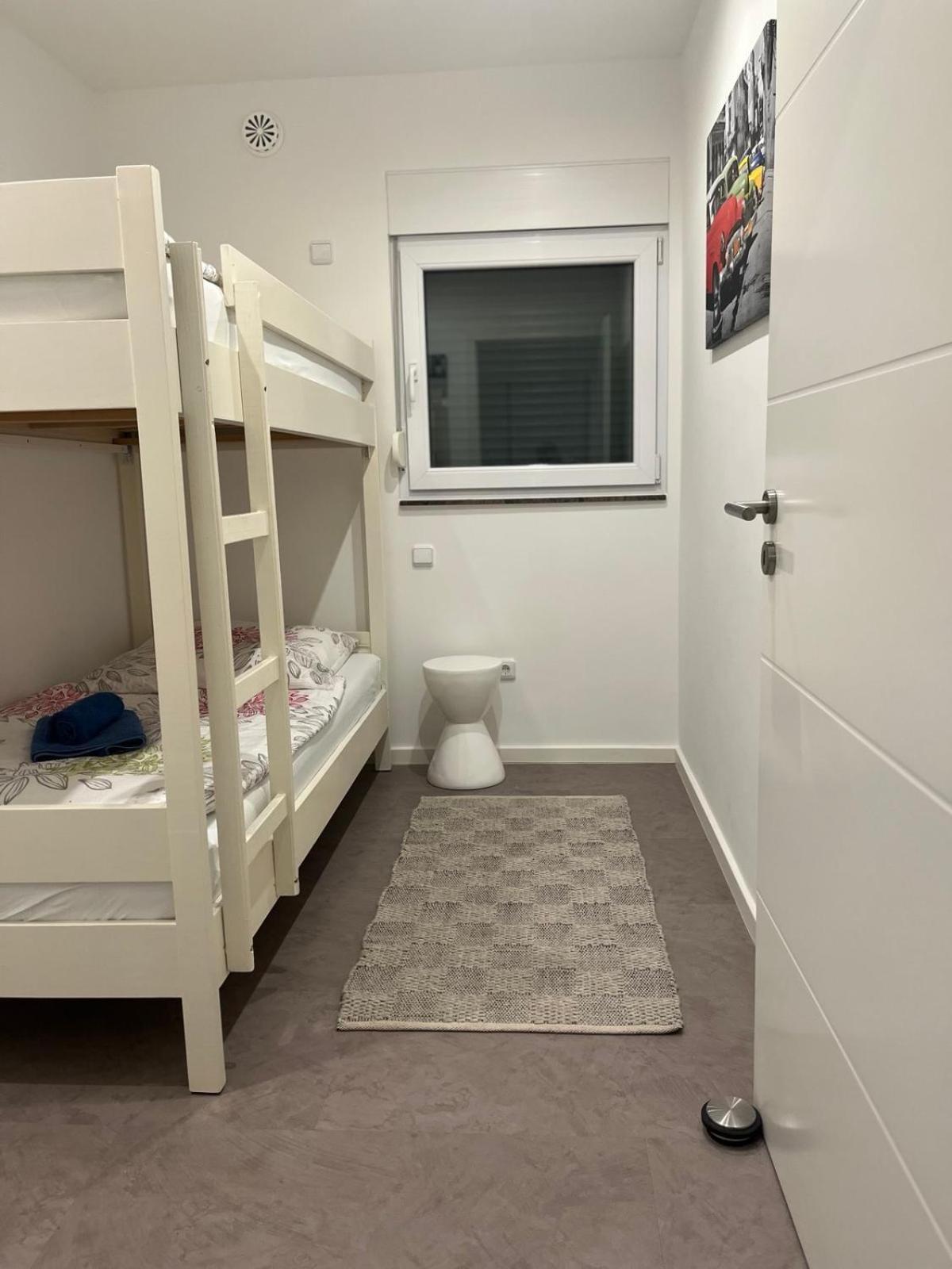 Sinisa Apartman วีร์ ภายนอก รูปภาพ