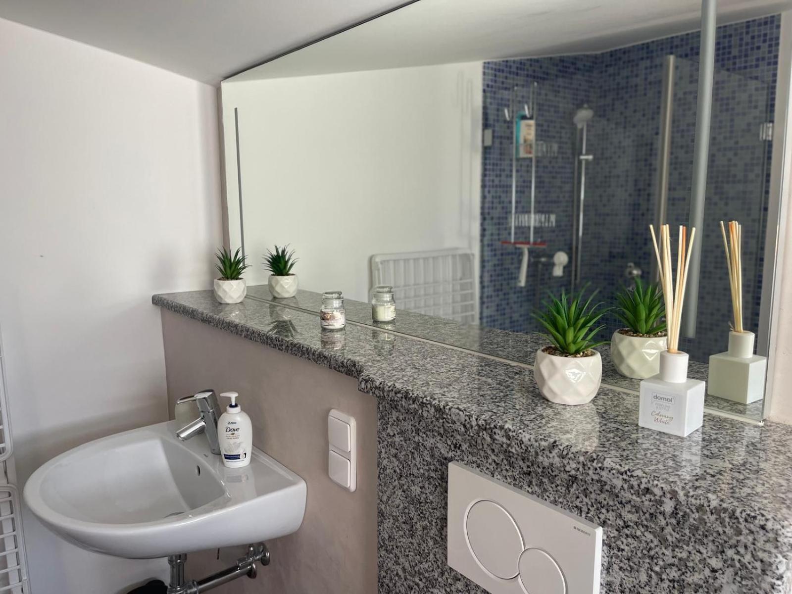 Sinisa Apartman วีร์ ภายนอก รูปภาพ